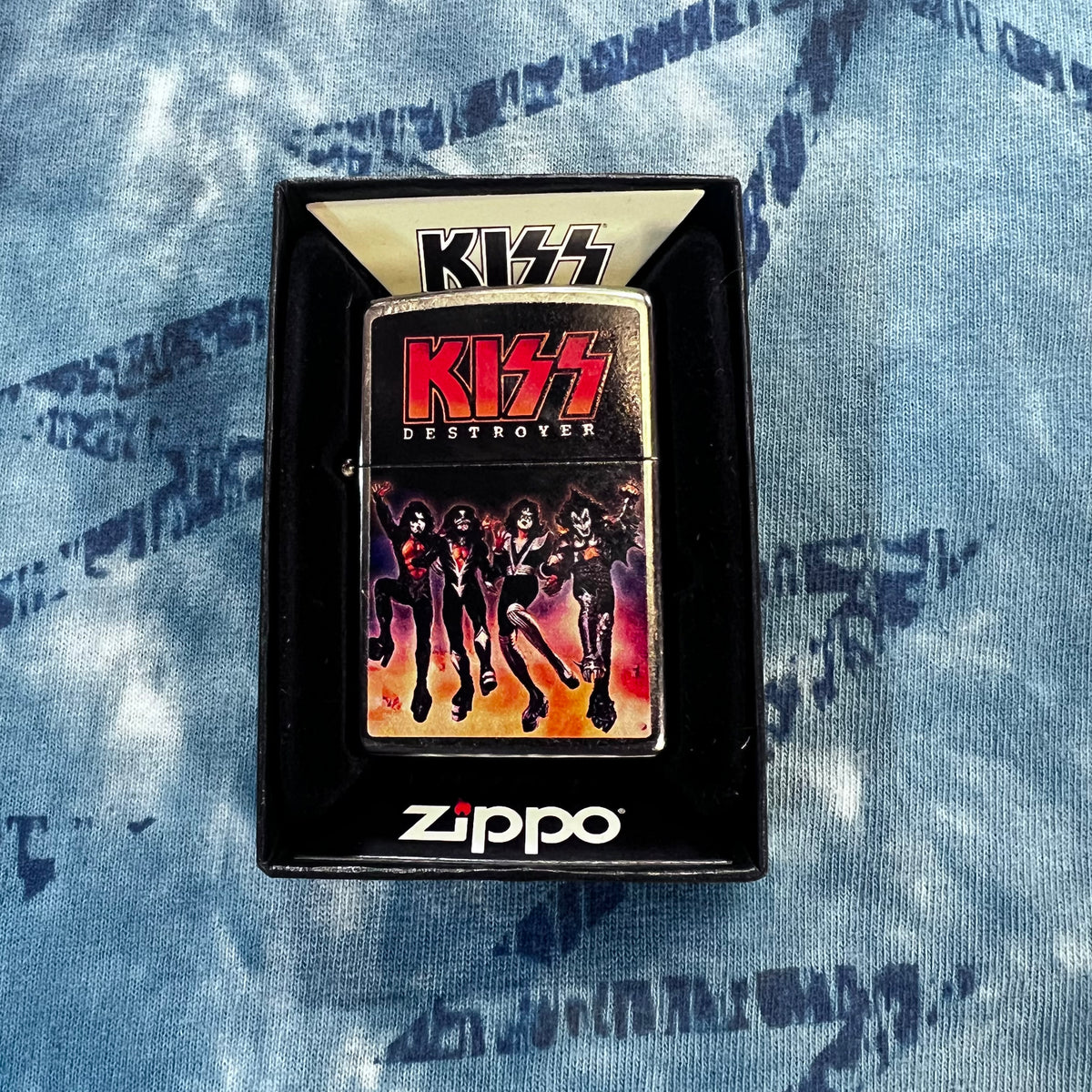 Zippo KISS® 50 Years Design Street Brass Windproof Lighter