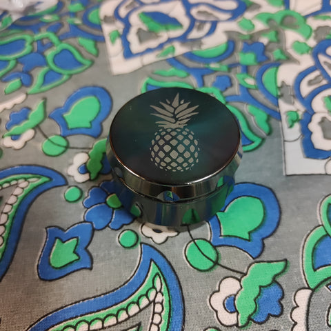 2" 4-piece Gunmetal grinder w/pineapple image