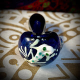4” Frit Blue W/UV Critter Handpipe