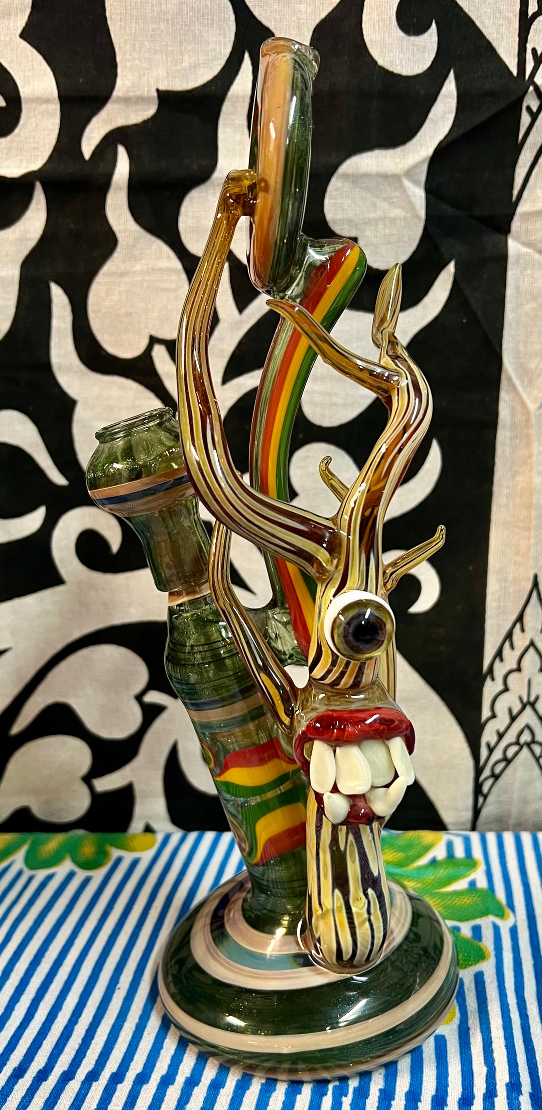 Dab Rigs – Happy Trails Inc & Joe's Smoke Shop