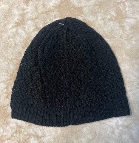 Knitted black beanie assorted style