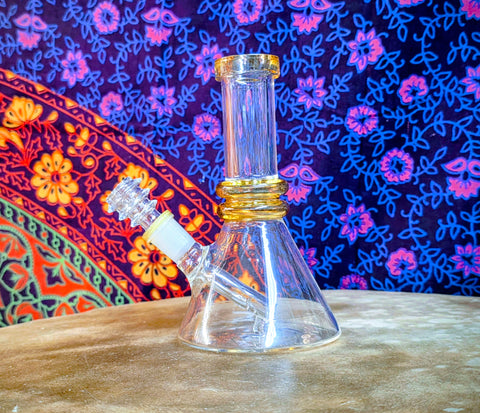 6”  Glass Beaker Waterpipe w/Amber Accents-CWP19