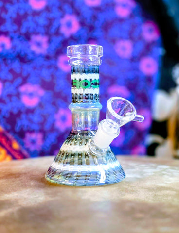 5.5" Rock Glass-Straight Neck-Green&White Rake&Wrap-Beaker Bottom-Waterpipe-R524