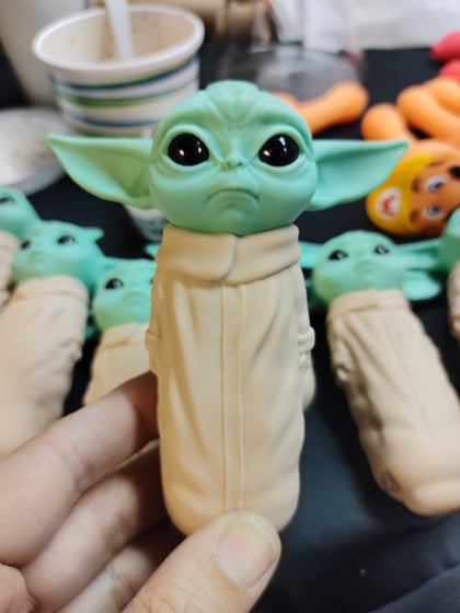 Baby Yoda Silicone Pipe